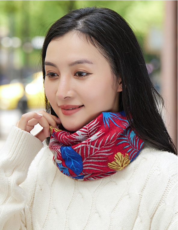 Women's Multi-functional Korean-style Hat: Spring/Fall Headscarf, Winter Beanie, Printed Slouch Hat, Neck Warmer, and Ear Protection.