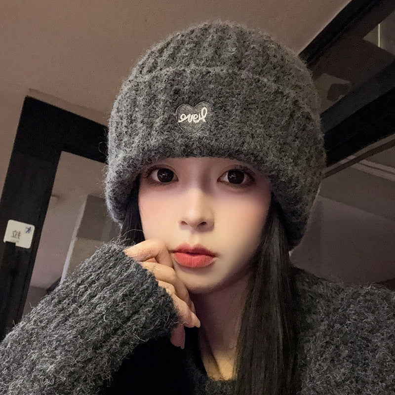 Sweet Cool Heart Embroidered Knit Beanie for Women, Fall and Winter, Japanese Style, Cold Weather Ear Protection and Warmth, Trendy Head Covering